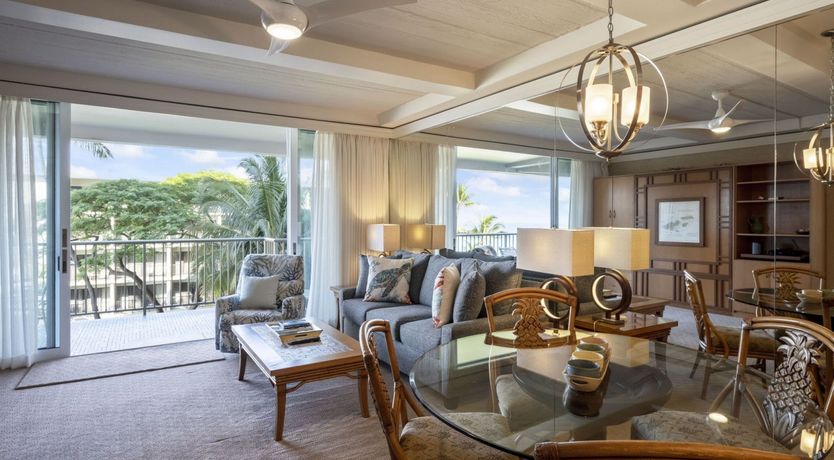 Photo of Pearl on the Pacific