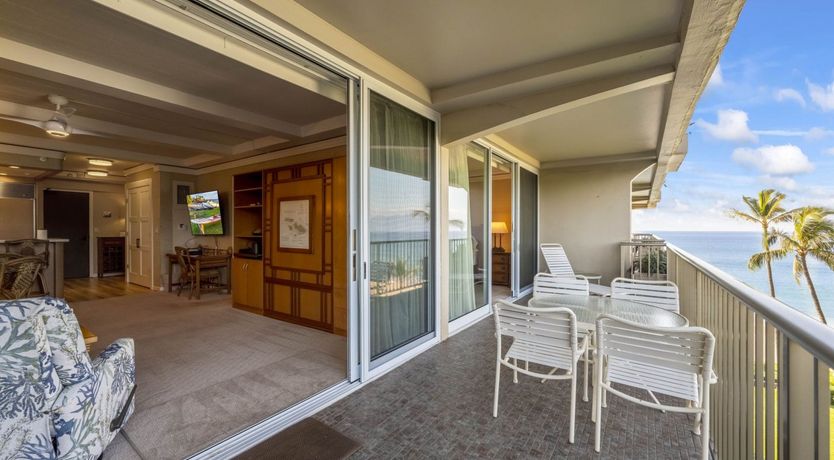 Photo of Pearl on the Pacific