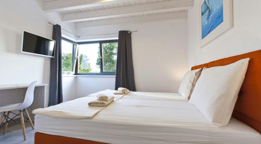 Photo of The Mountain's Rest