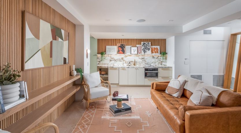 Photo of The Ocean Glimmer