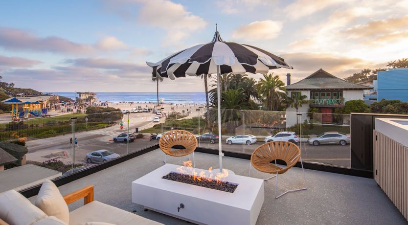 Photo of The Ocean Glimmer