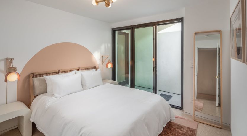 Photo of The Ocean Glimmer