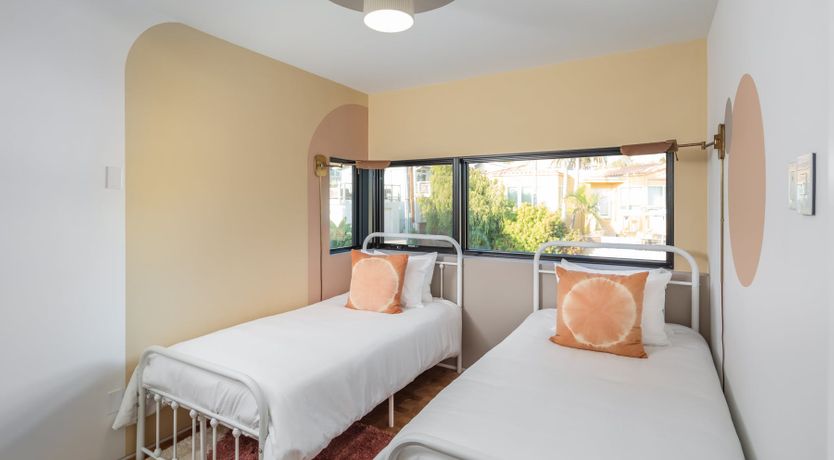 Photo of The Ocean Glimmer