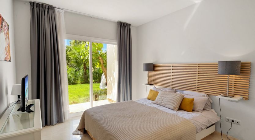 Photo of Calle Glamour