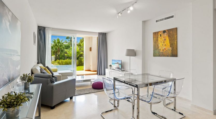 Photo of Calle Glamour