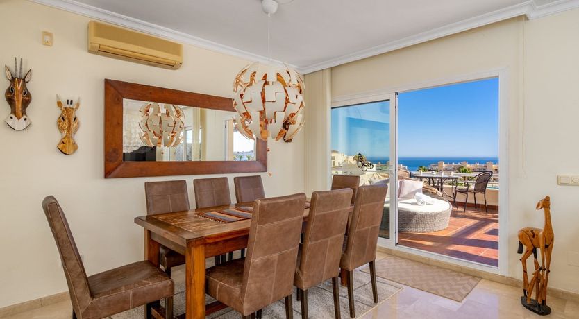 Photo of The Moon & The Palm