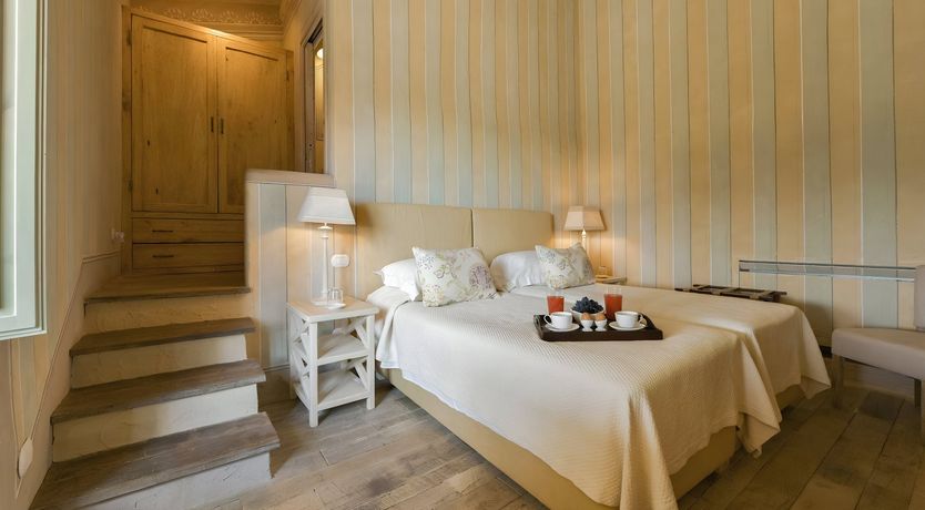 Photo of The Olive Tint