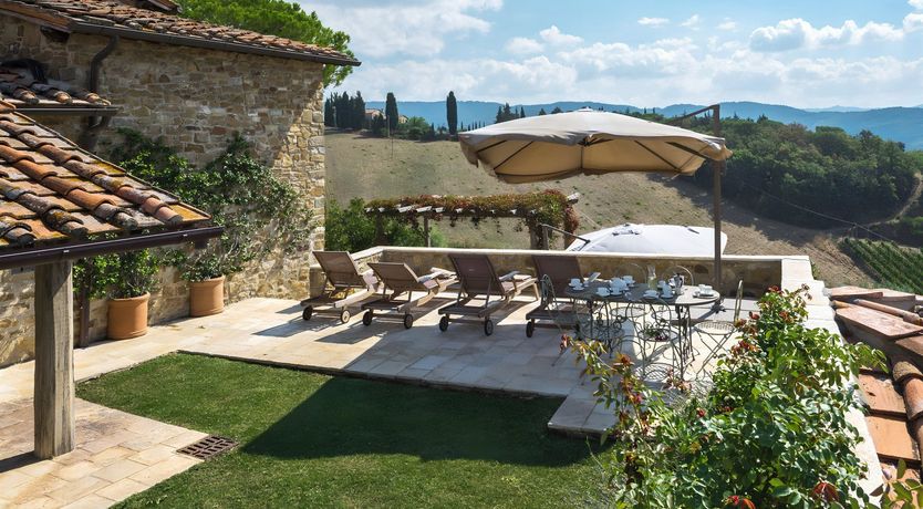 Photo of The Olive Tint