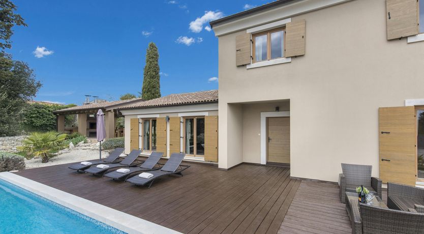 Photo of Hillside Lavender