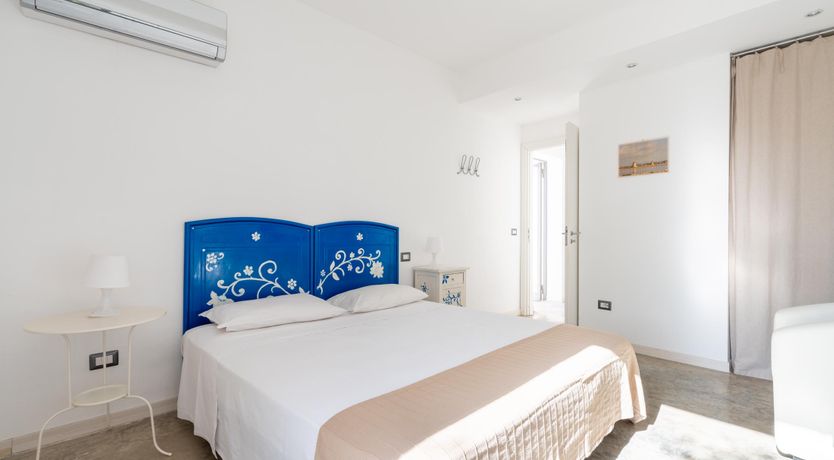 Photo of Noto & Lemons