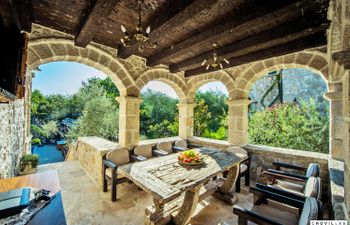 Mythological View Holiday Home