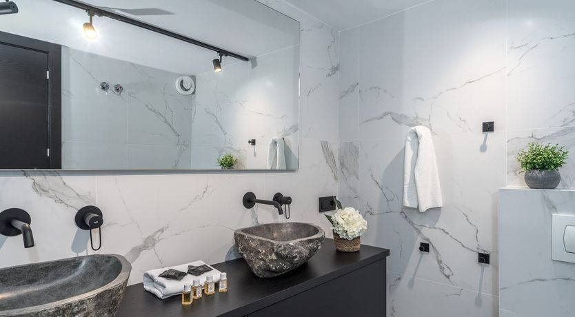 Photo of Golden Bliss