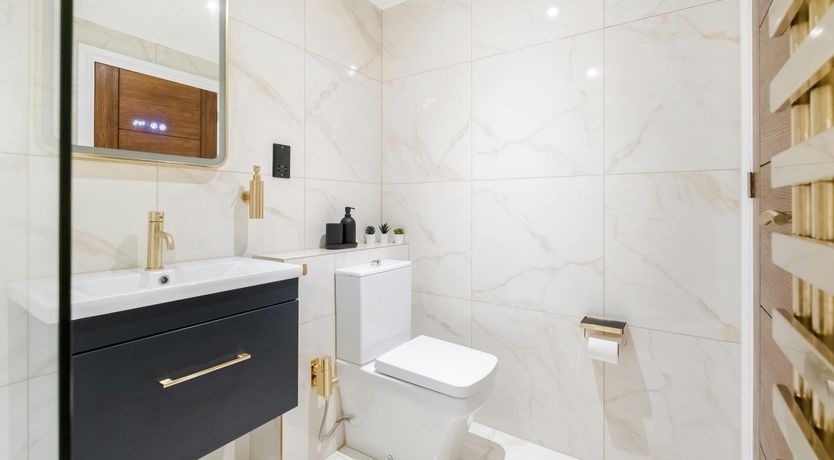 Photo of The Gem of the Street