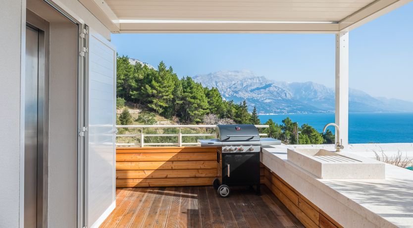 Photo of The Courtyard of Roses