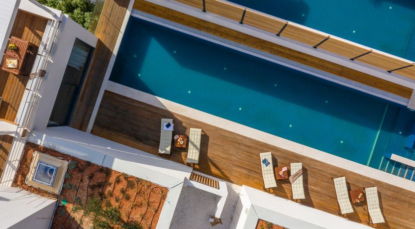 Photo of The Courtyard of Roses