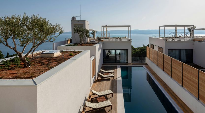 Photo of The Courtyard of Roses