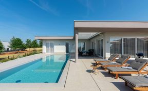 Photo of Serene Sunshine