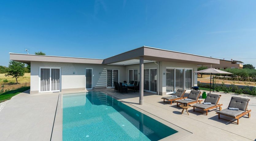 Photo of Serene Sunshine