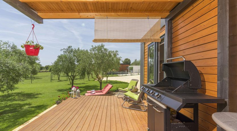 Photo of Silver-Hued Horizon