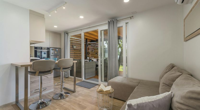 Photo of Silver-Hued Horizon