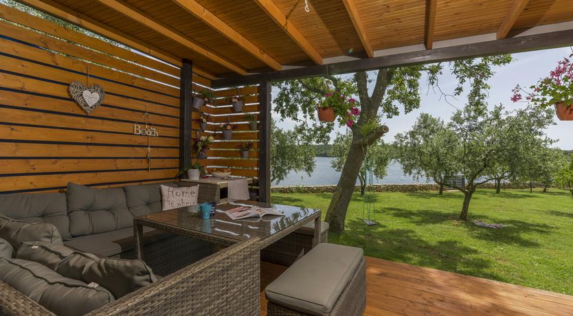 Photo of Silver-Hued Horizon