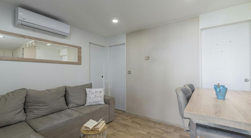 Photo of Silver-Hued Horizon