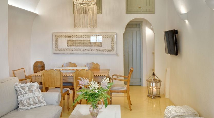 Photo of Moonstone & Olive