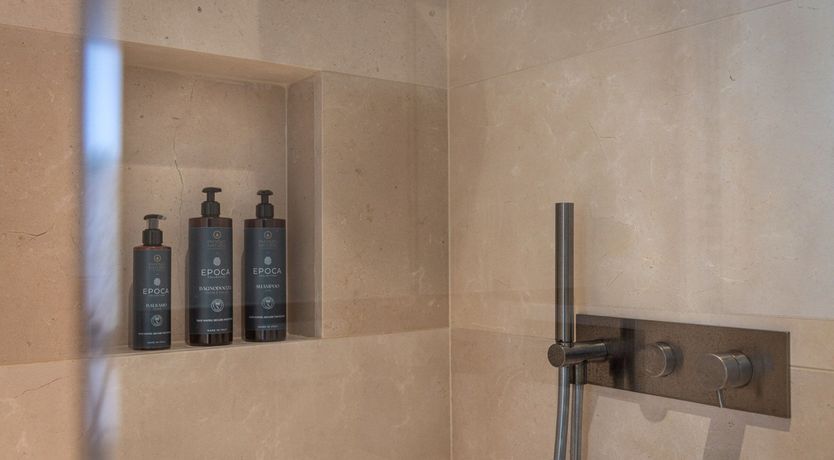 Photo of Love & Roses