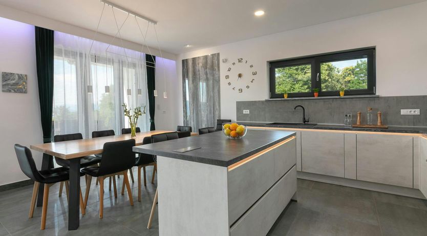 Photo of Pines to the Beach