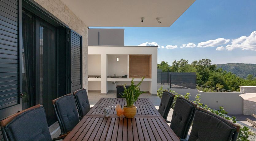 Photo of Pines to the Beach