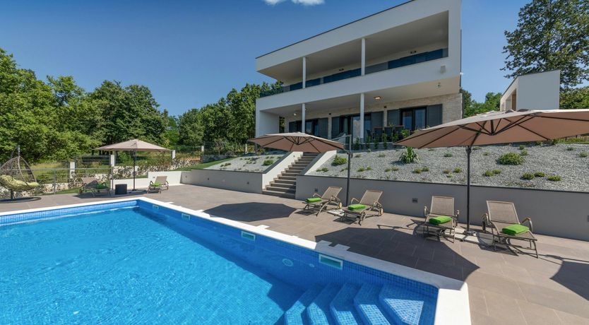 Photo of Pines to the Beach