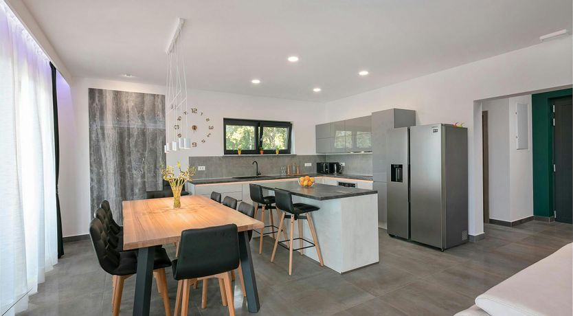 Photo of Pines to the Beach