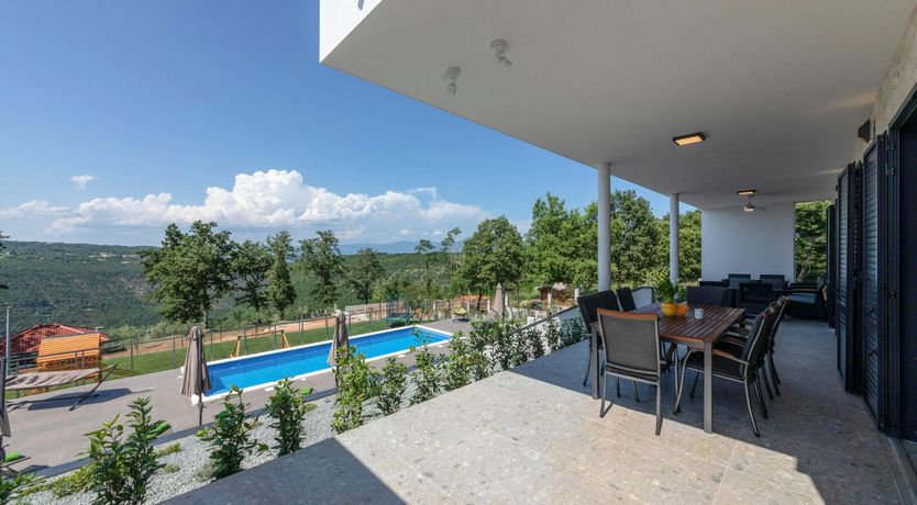 Photo of Pines to the Beach