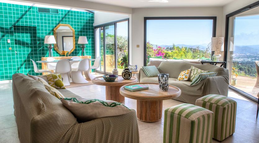 Photo of The Hazy Horizon