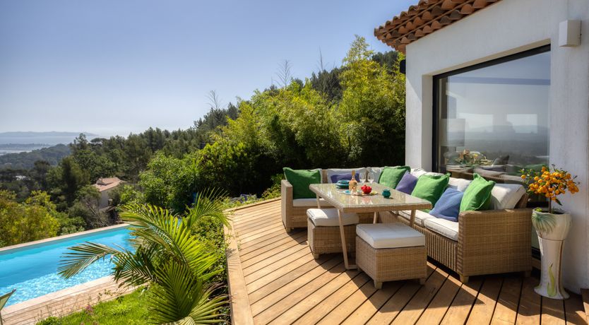 Photo of The Hazy Horizon