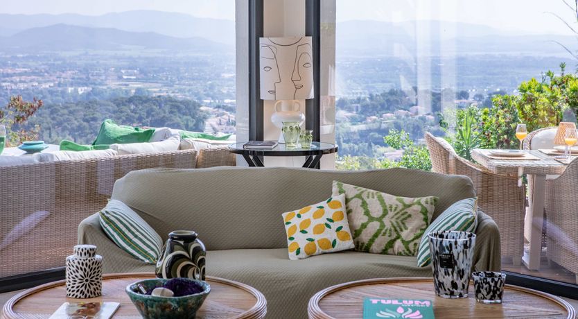 Photo of The Hazy Horizon