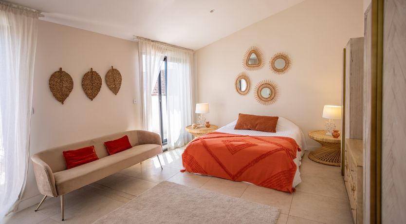 Photo of The Hazy Horizon