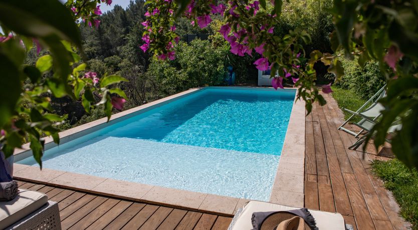 Photo of The Hazy Horizon