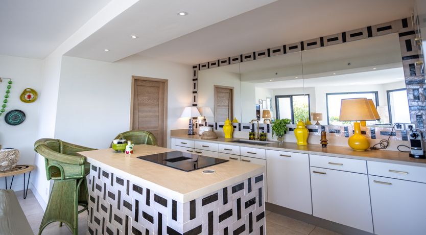 Photo of The Hazy Horizon