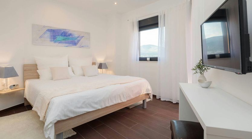 Photo of Sea Mountain