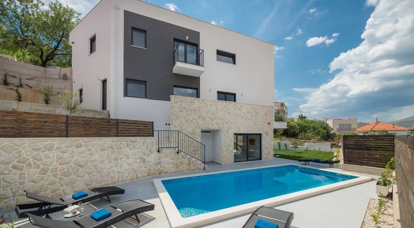 Photo of Sea Mountain