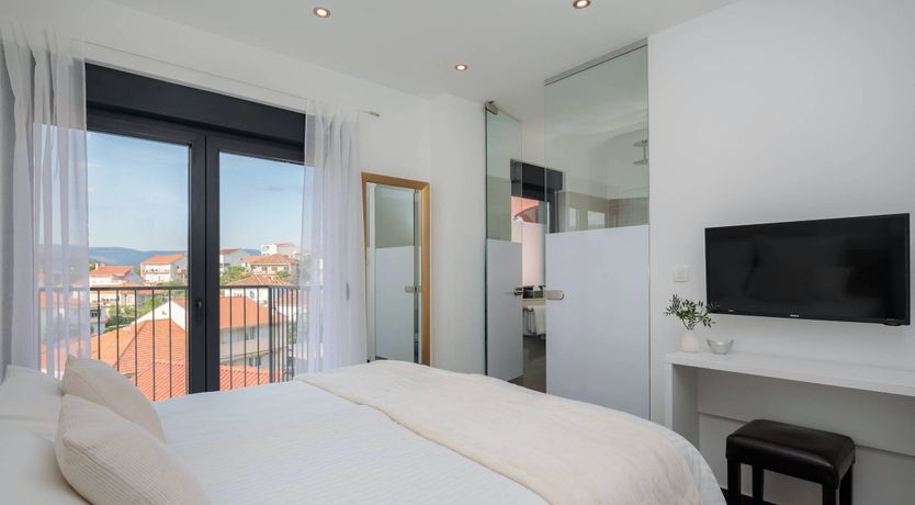 Photo of Sea Mountain