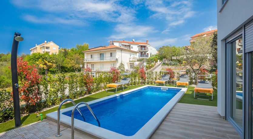 Photo of The Pure Blue