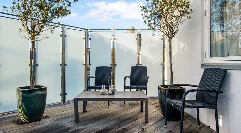 Photo of Silhouette Serenity