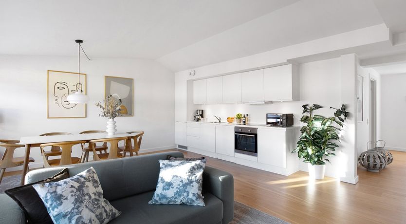 Photo of Silhouette Serenity