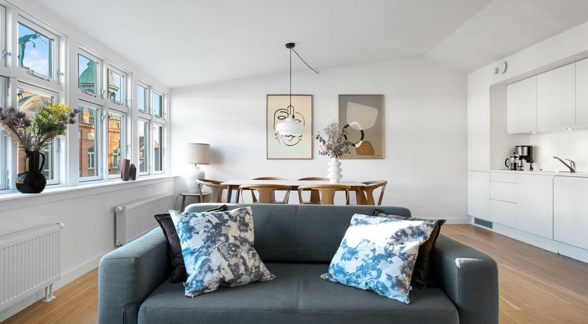 Photo of Silhouette Serenity