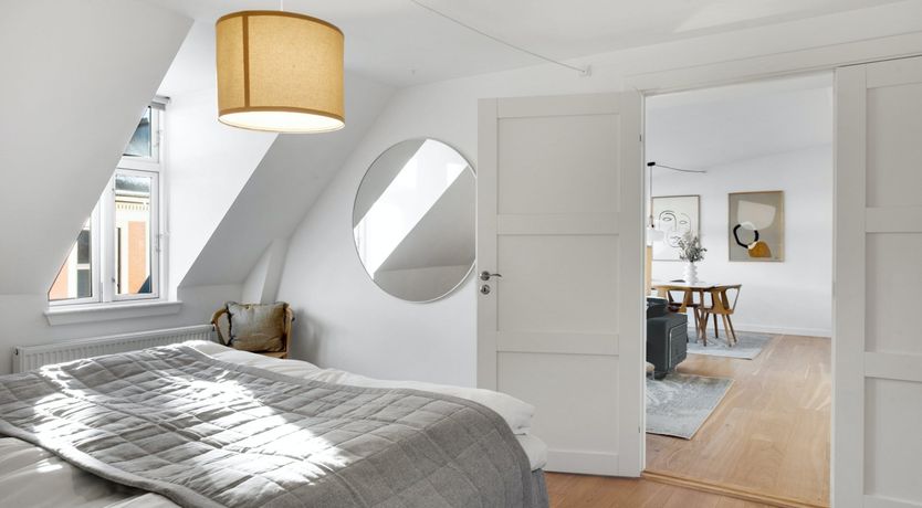 Photo of Silhouette Serenity