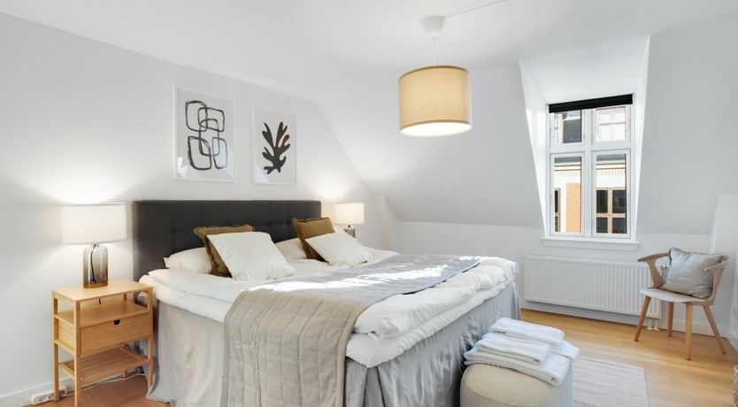 Photo of Silhouette Serenity