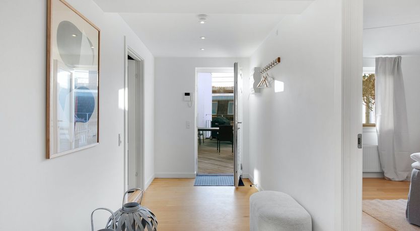 Photo of Silhouette Serenity