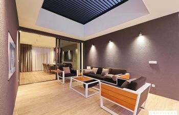 Pasman Peace Holiday Home